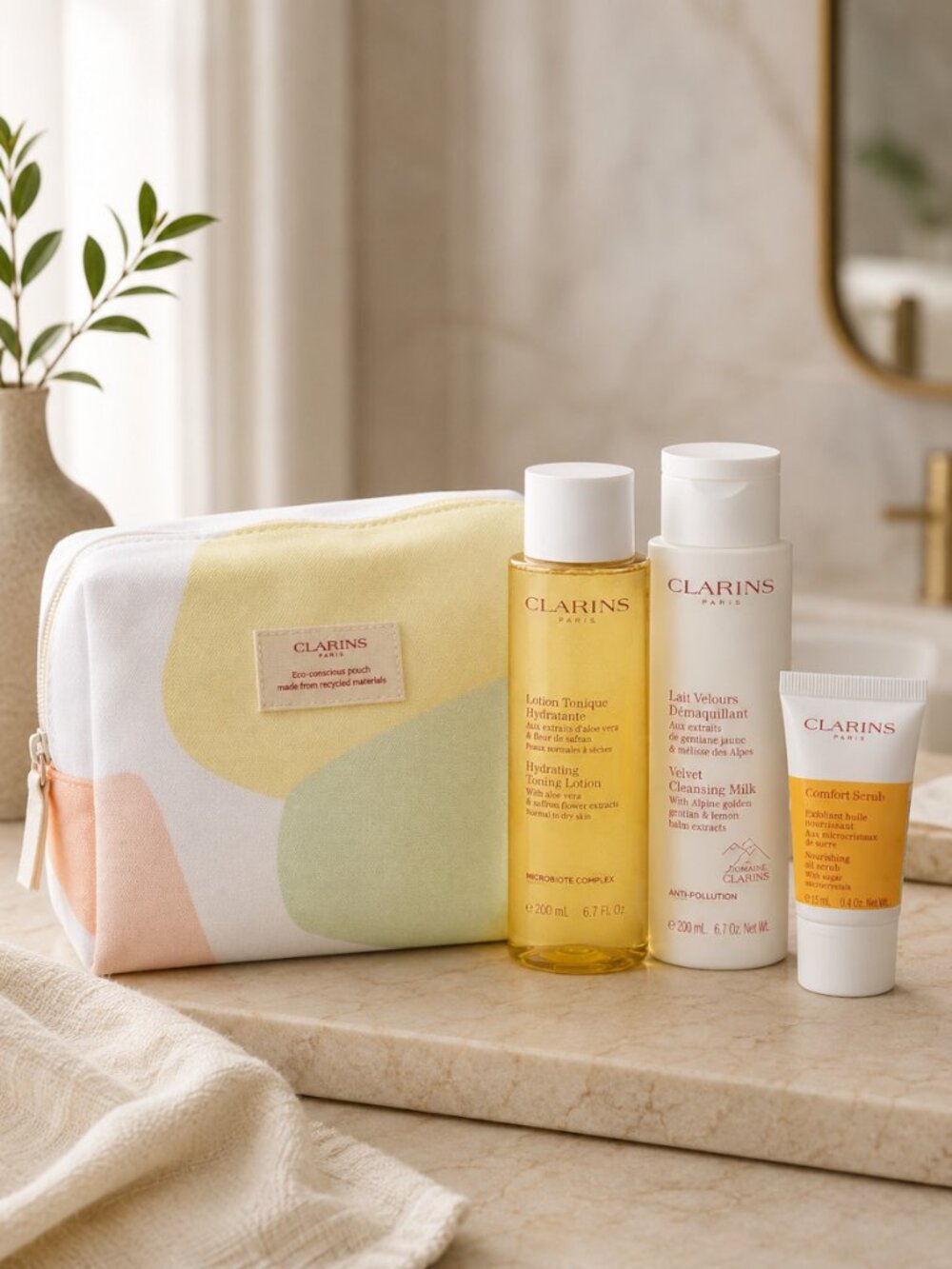 Clarins 3-Pc Cleansing Essentials Set + Travel Beauty Case New - Picture 3 of 4